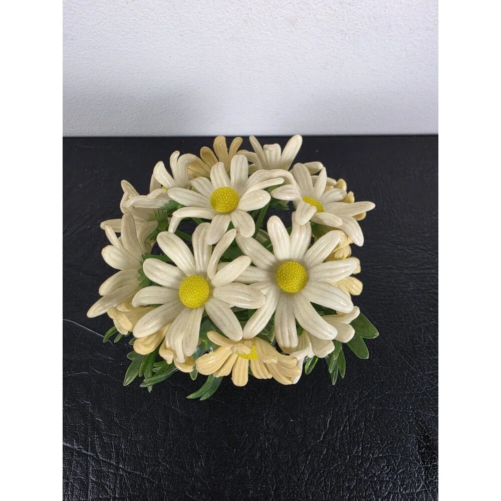 Vtg Acrylic Lucite Vase & Wire White Daisies With Yellow Center MCM 4”